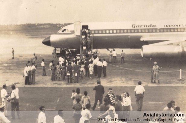 Kedatangan-Coronado-Dimulainya-Era-Jet-Penerbangan-Komersial-Indonesia-1